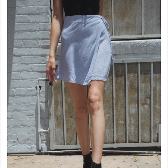 Brandy Melville blue floral Genevieve wrap skirt - Picture 1 of 2
